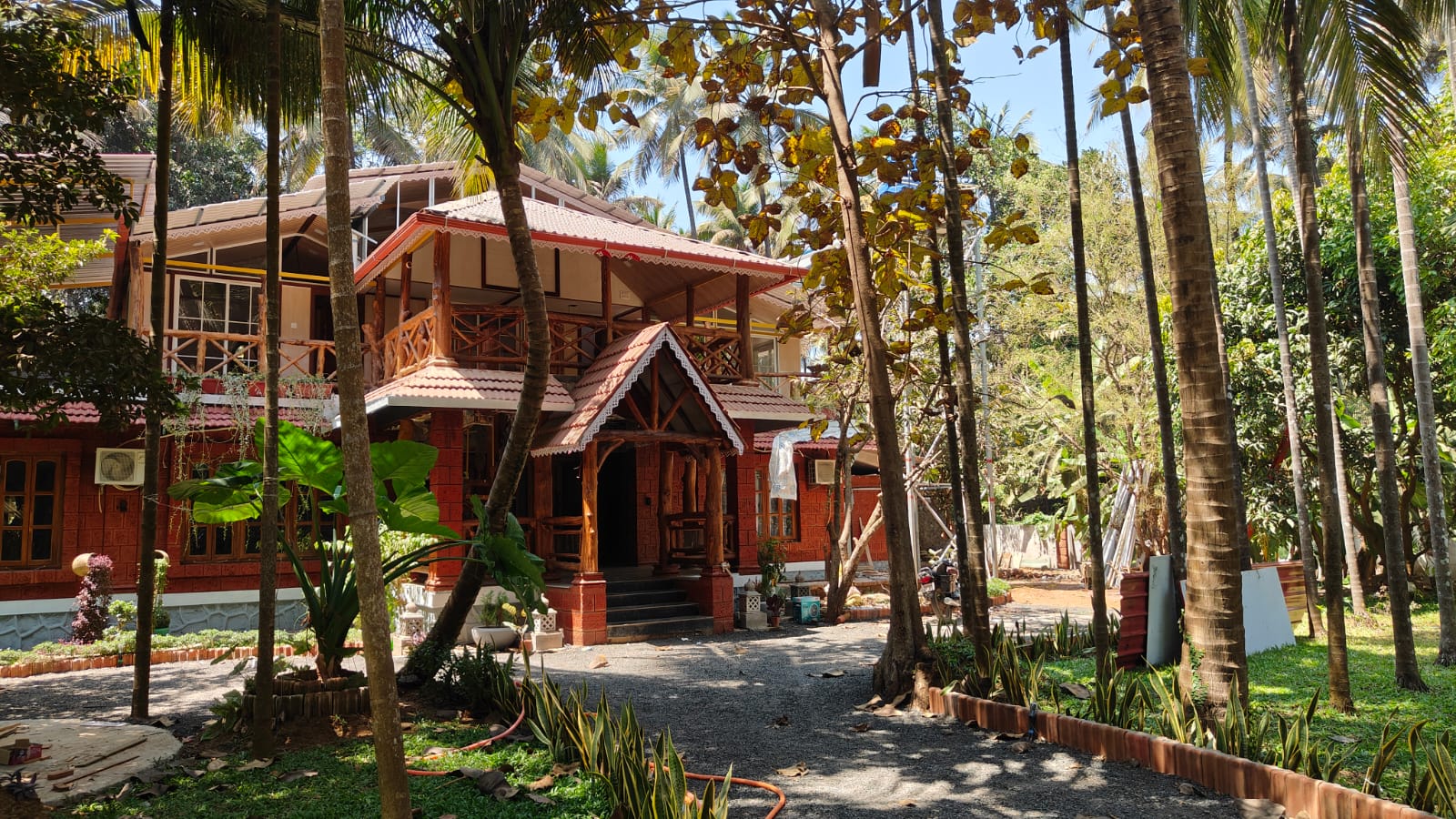 Luxury Villa At Alibag