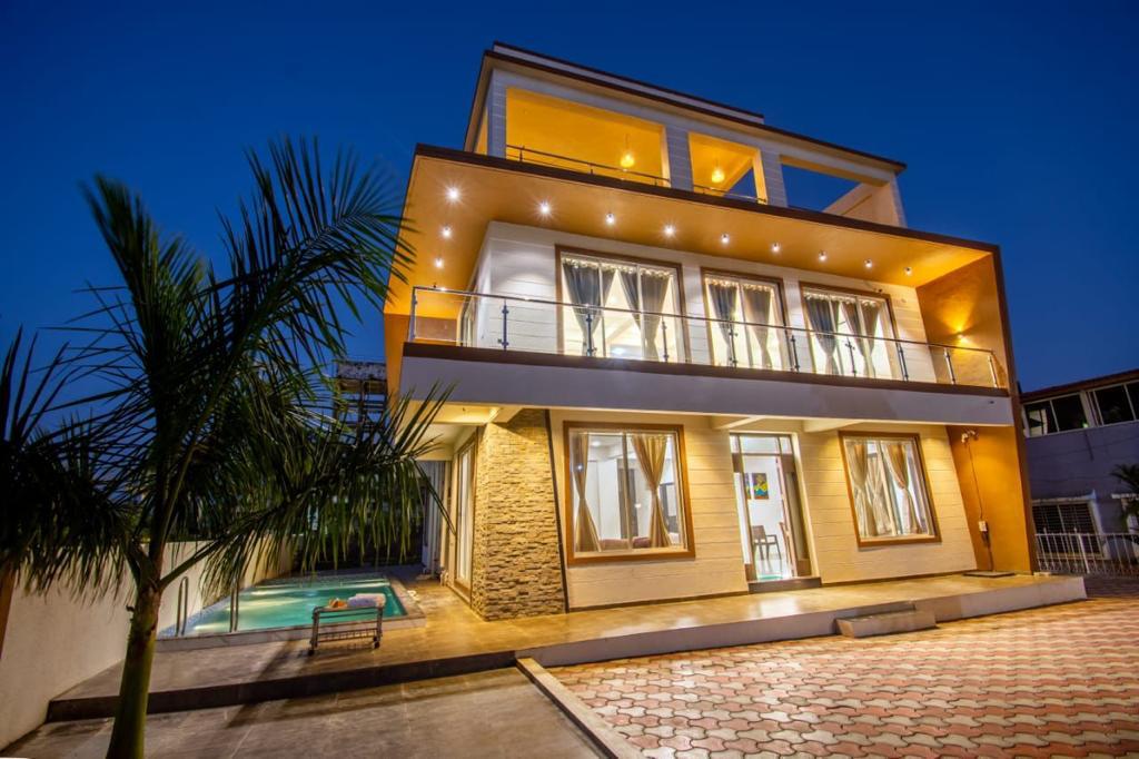 Villa in Lonavala