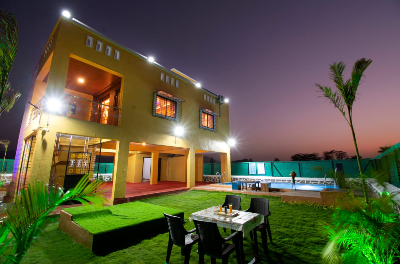 Private room in Lonavala