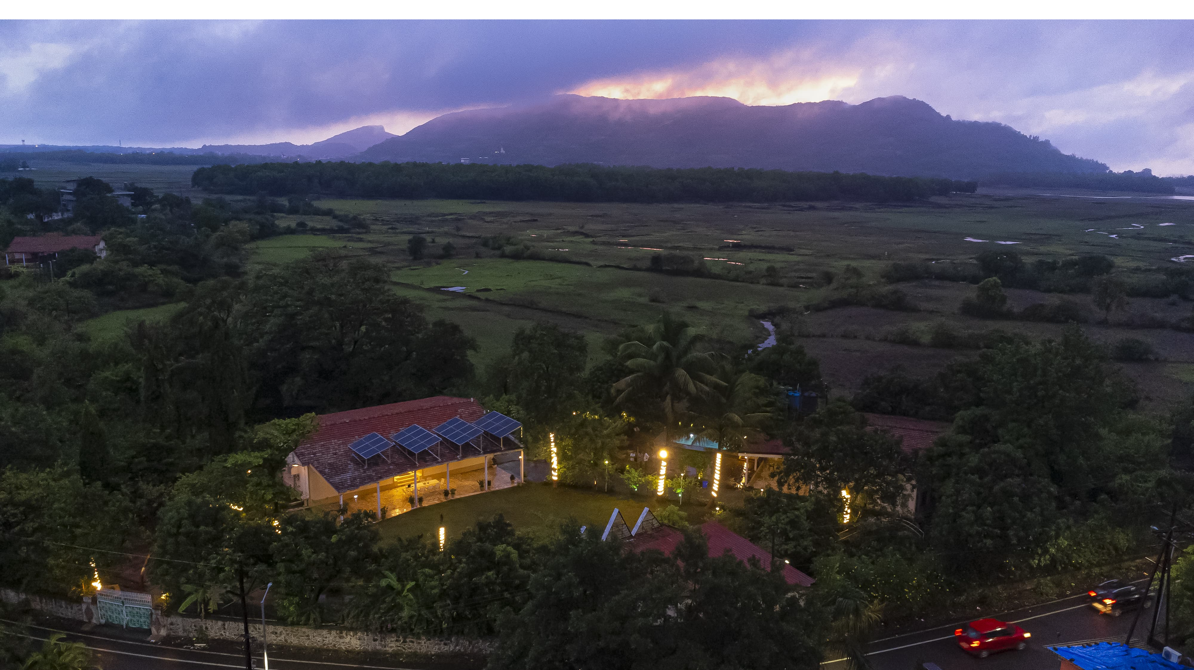 Private room in Lonavala