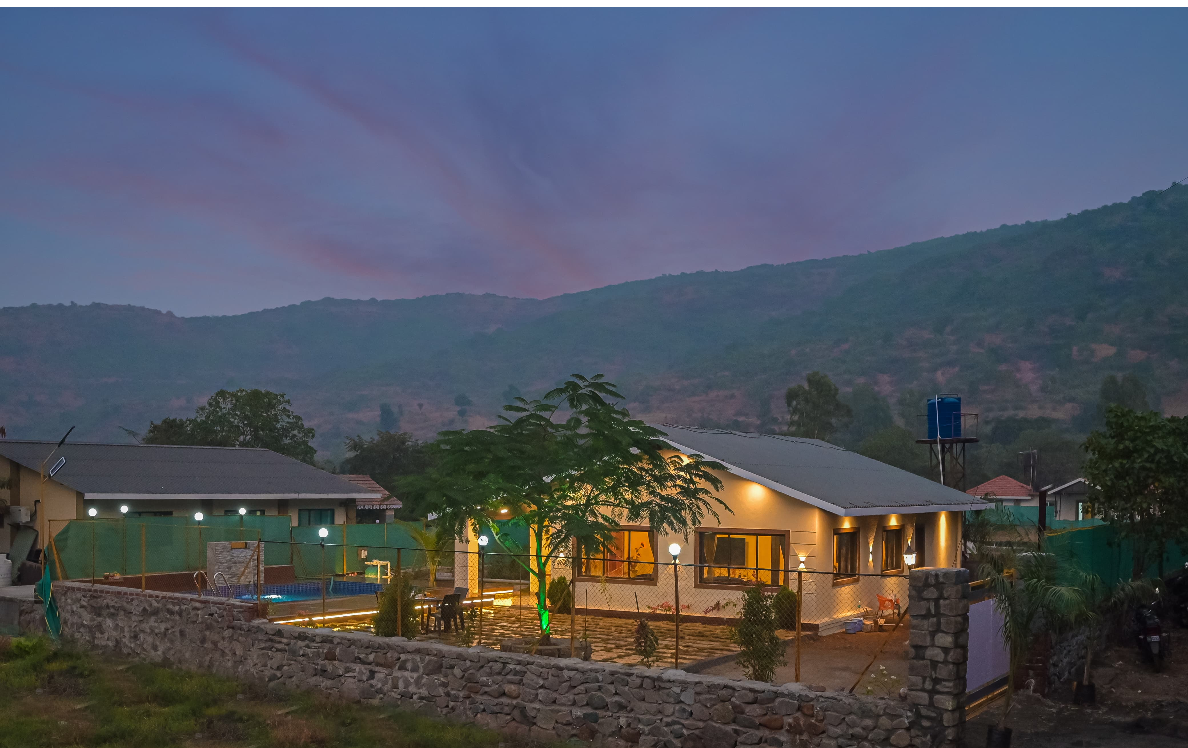 Private room in Lonavala
